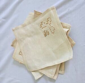 5 Vtg Linen Napkins with Embroidery/Needlepoint Accents